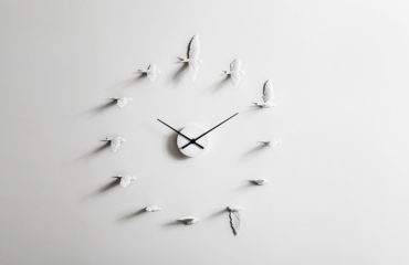 gorgeous-wall-clock-by-haoshi-design-home-decor-idea